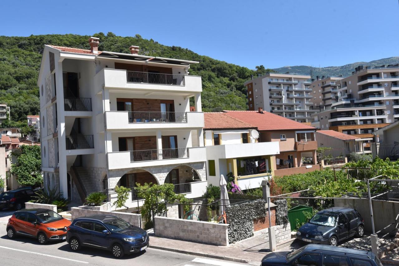 Buba Guest House Budva Bagian luar foto