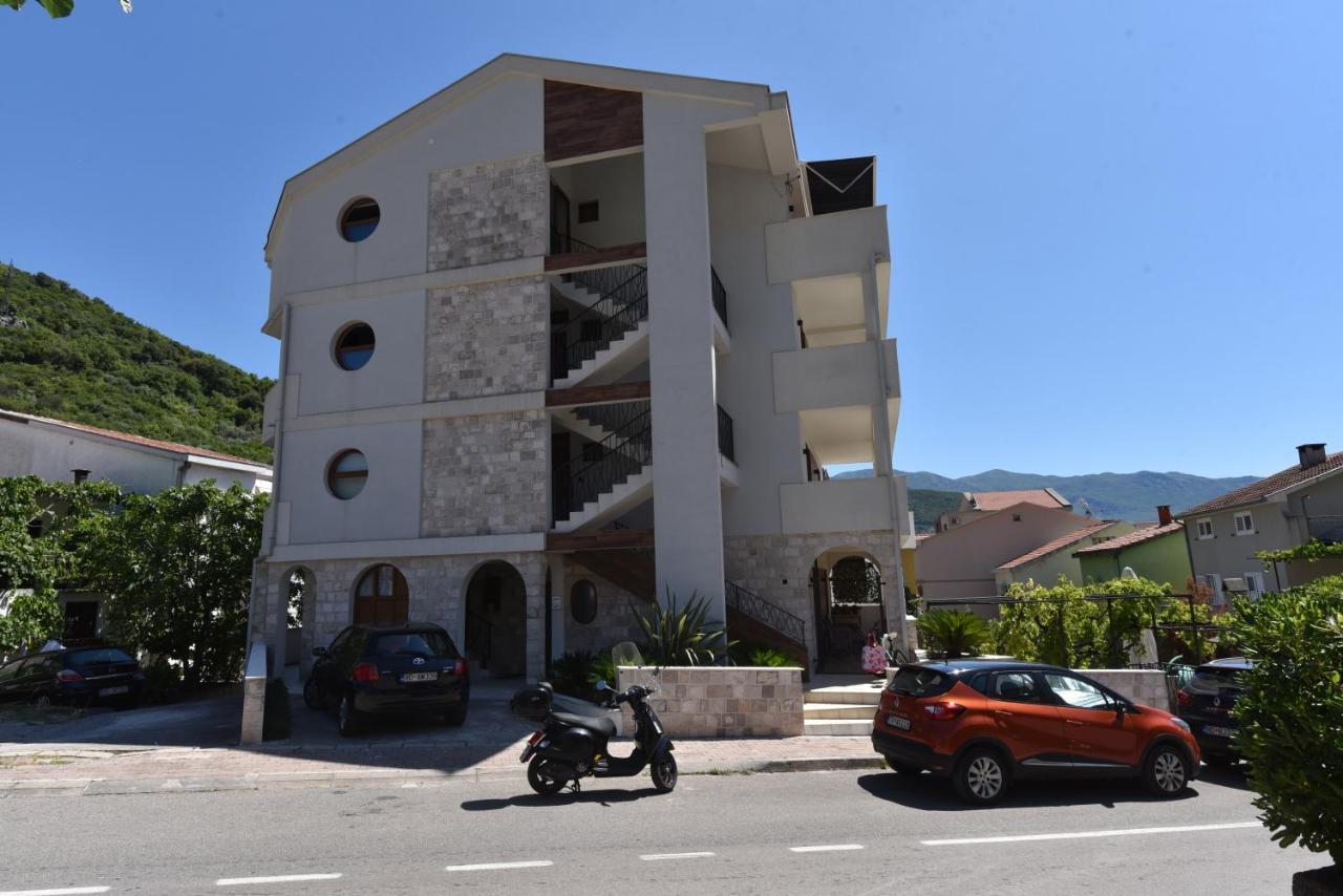 Buba Guest House Budva Bagian luar foto