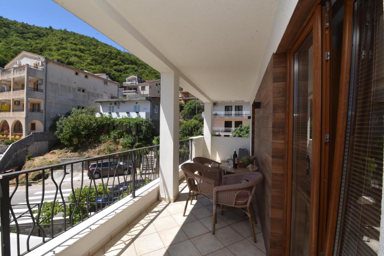 Buba Guest House Budva Bagian luar foto
