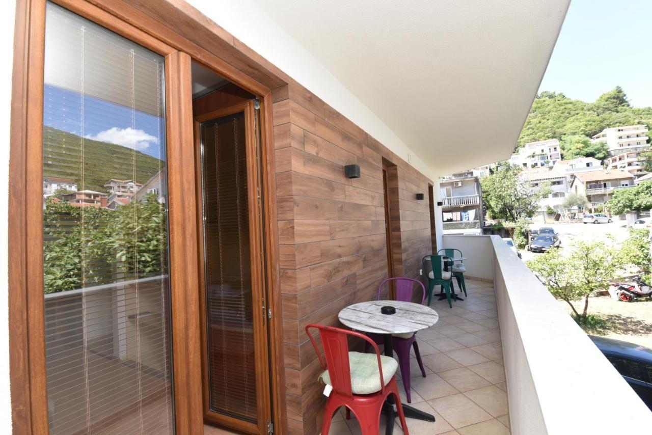Buba Guest House Budva Bagian luar foto