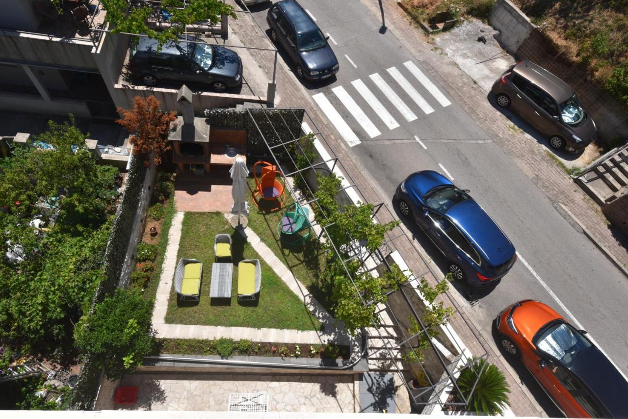 Buba Guest House Budva Bagian luar foto