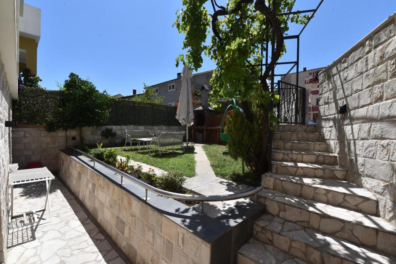 Buba Guest House Budva Bagian luar foto