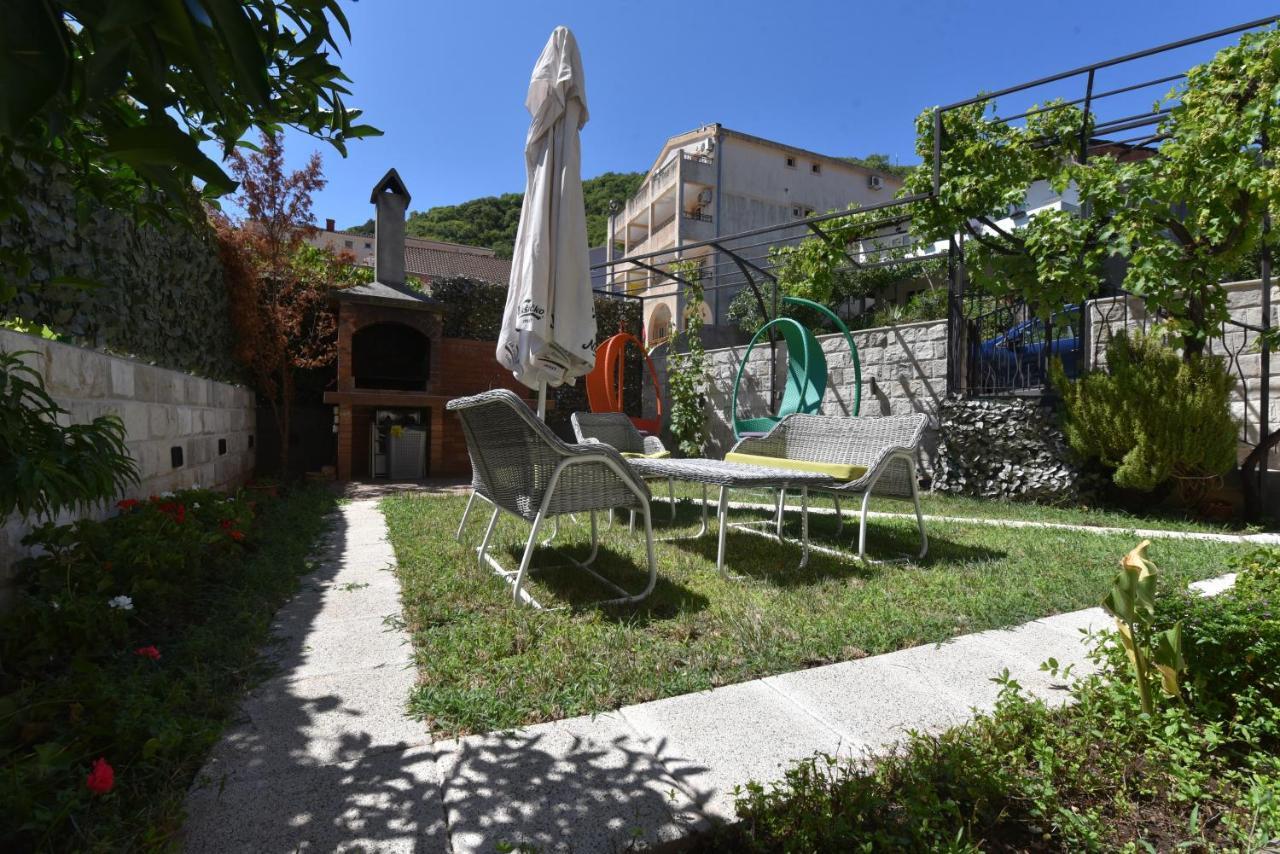 Buba Guest House Budva Bagian luar foto