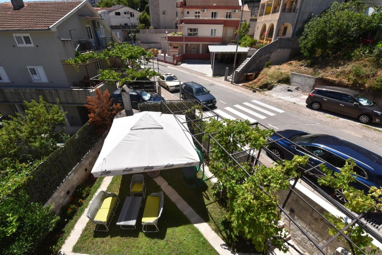 Buba Guest House Budva Bagian luar foto